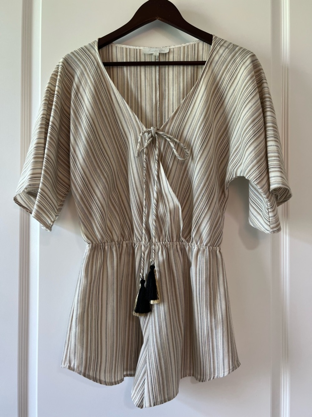 Everyday Ritual Women's Neutral Beige Penelope Variegated Stripe Romper Size S